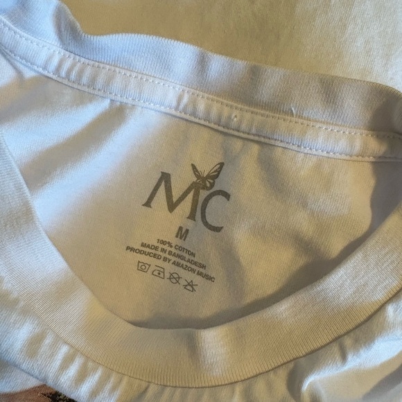 Vintage Mariah Carey Rainbow White Graphic T-Shirt with Rainbow Design 0151 - Picture 4 of 5